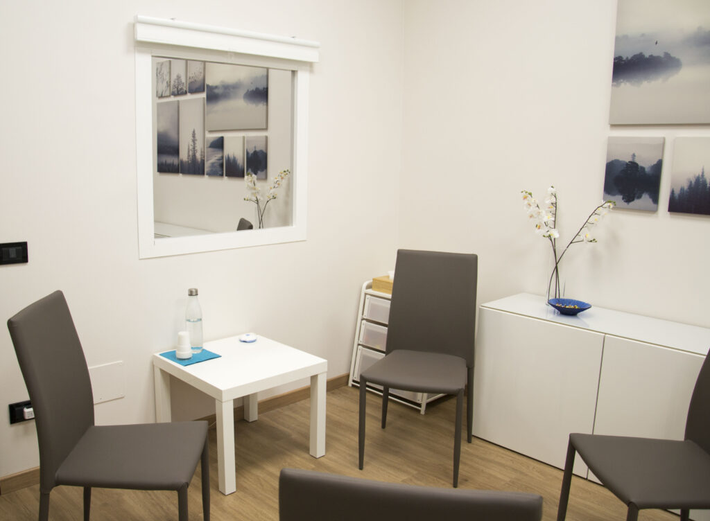 Sala con Specchio unidirezionale Centro Moveo Psicologia psicoterapia